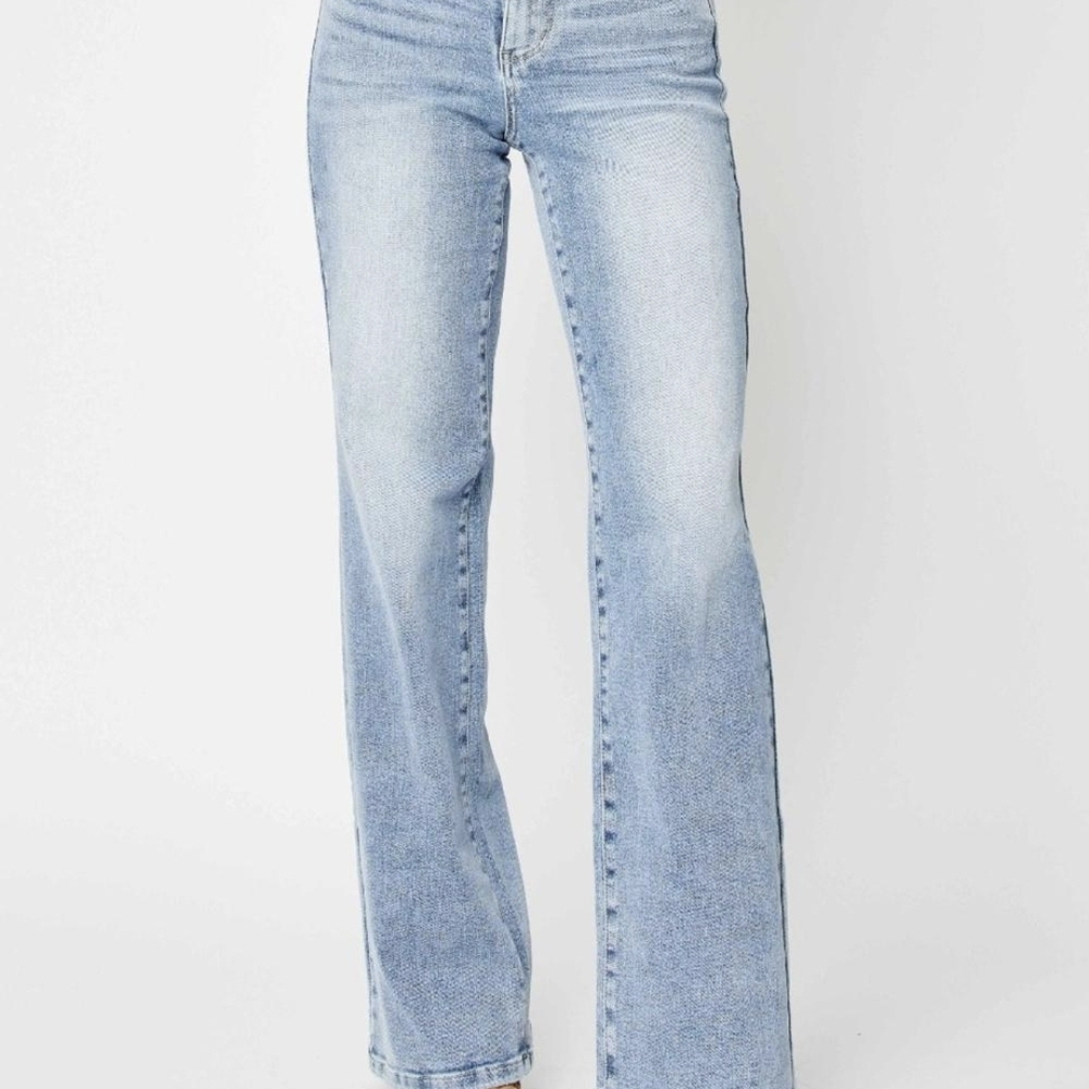 Judy Blue Light Wash High-Rise Flare Jeans